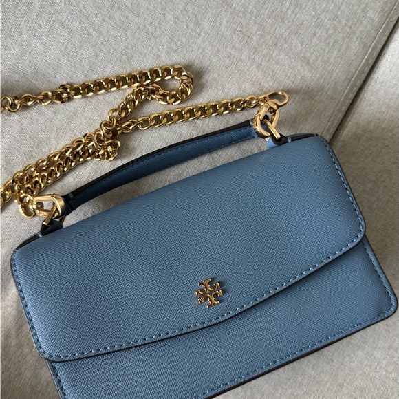 Tory Burch Elegant Blue Handbag with Gold Chain - Picture 3 of 3